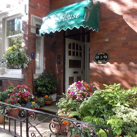 April House هاروغايت